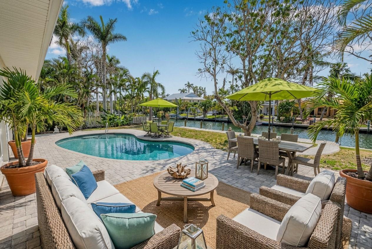 TB8470030 Property Photo