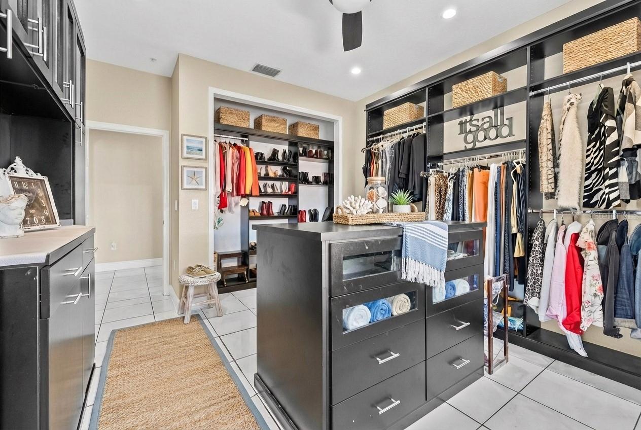 TB8470030 Property Photo