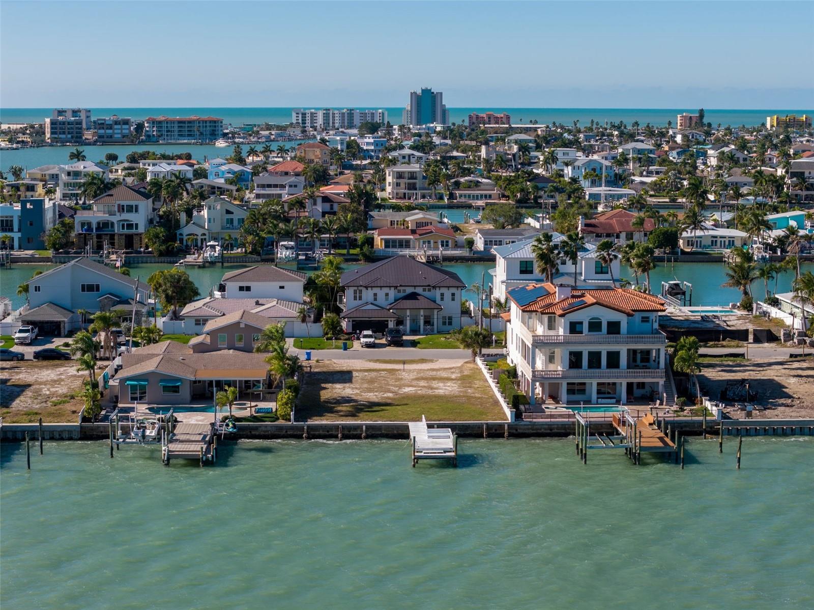 11285 9TH ST E, TREASURE ISLAND, FL, 33706