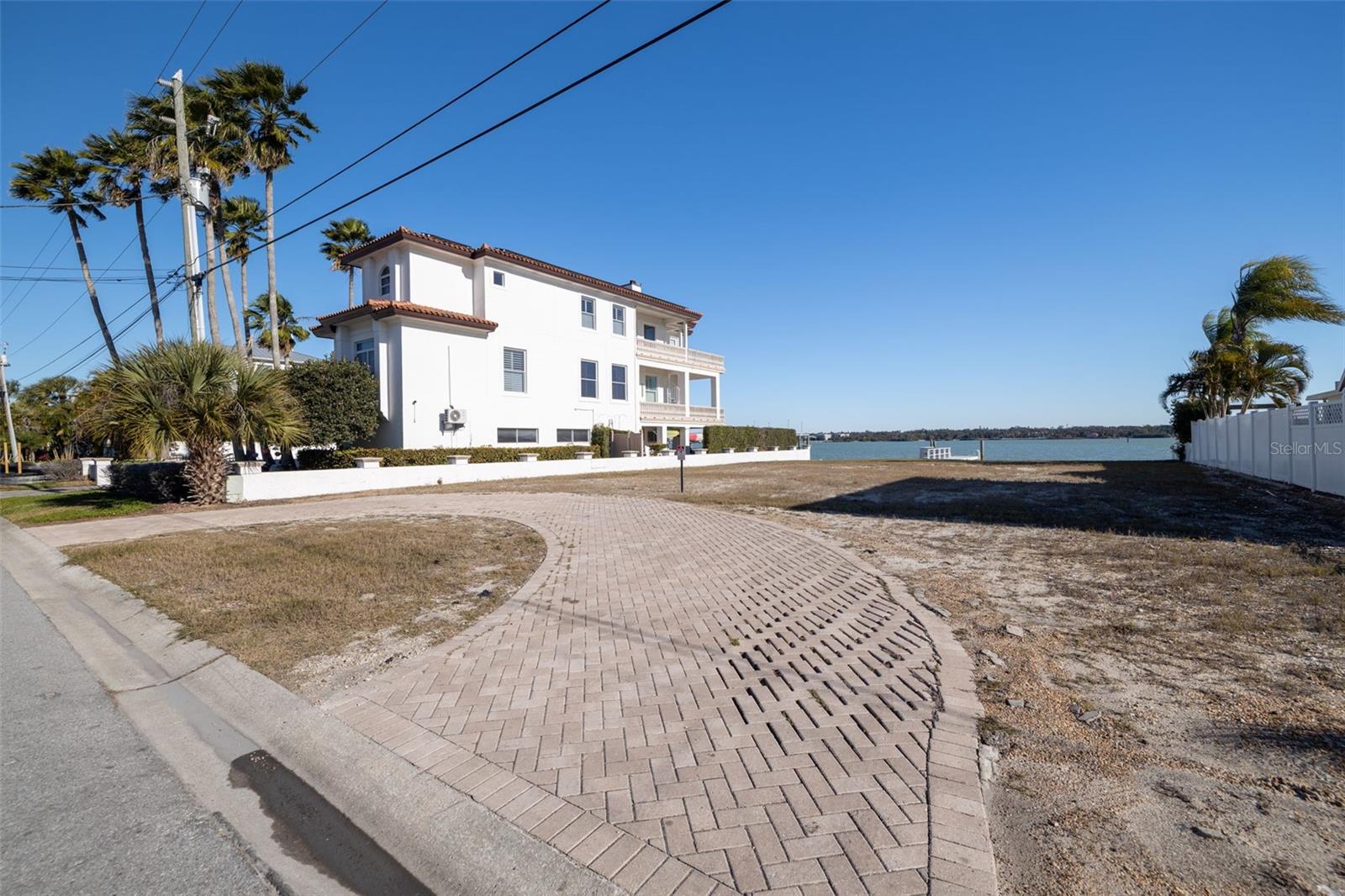 11285 9TH ST E, TREASURE ISLAND, FL, 33706