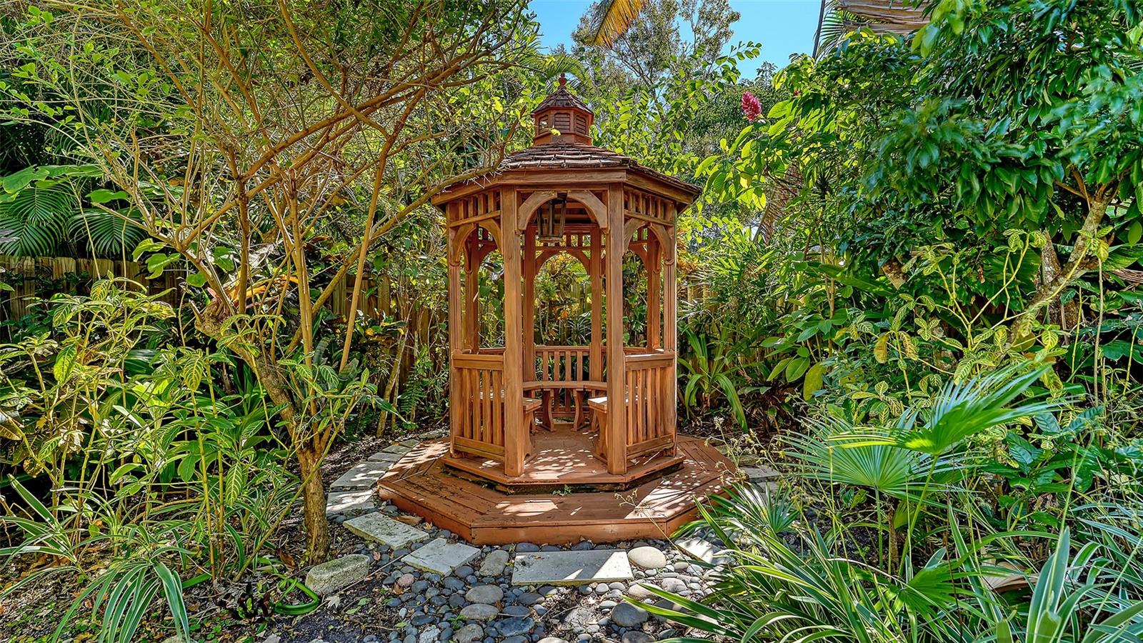 1934 DATURA ST, SARASOTA, FL, 34239