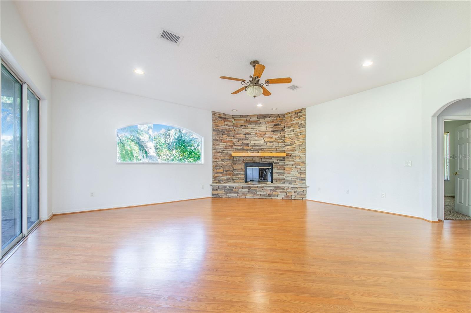 5 PINE FOREST LN, HAINES CITY, FL, 33844