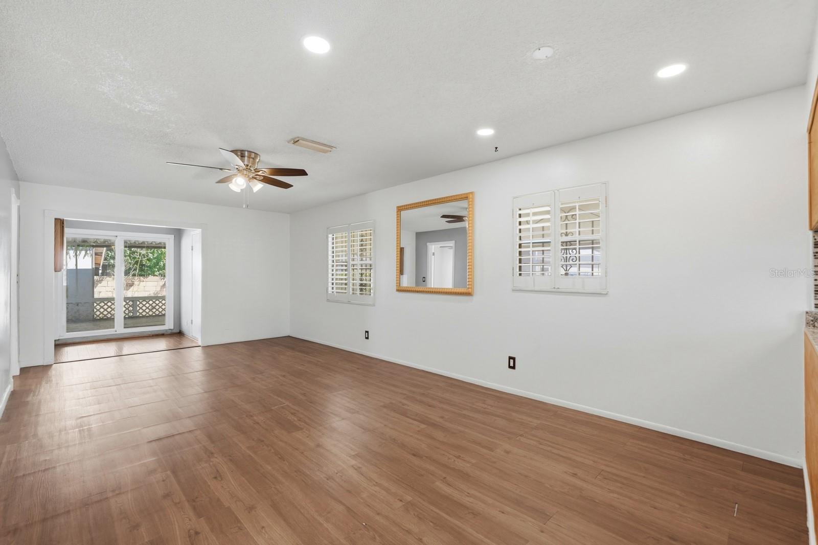 903 W MILLARD CT, DAYTONA BEACH, FL, 32117