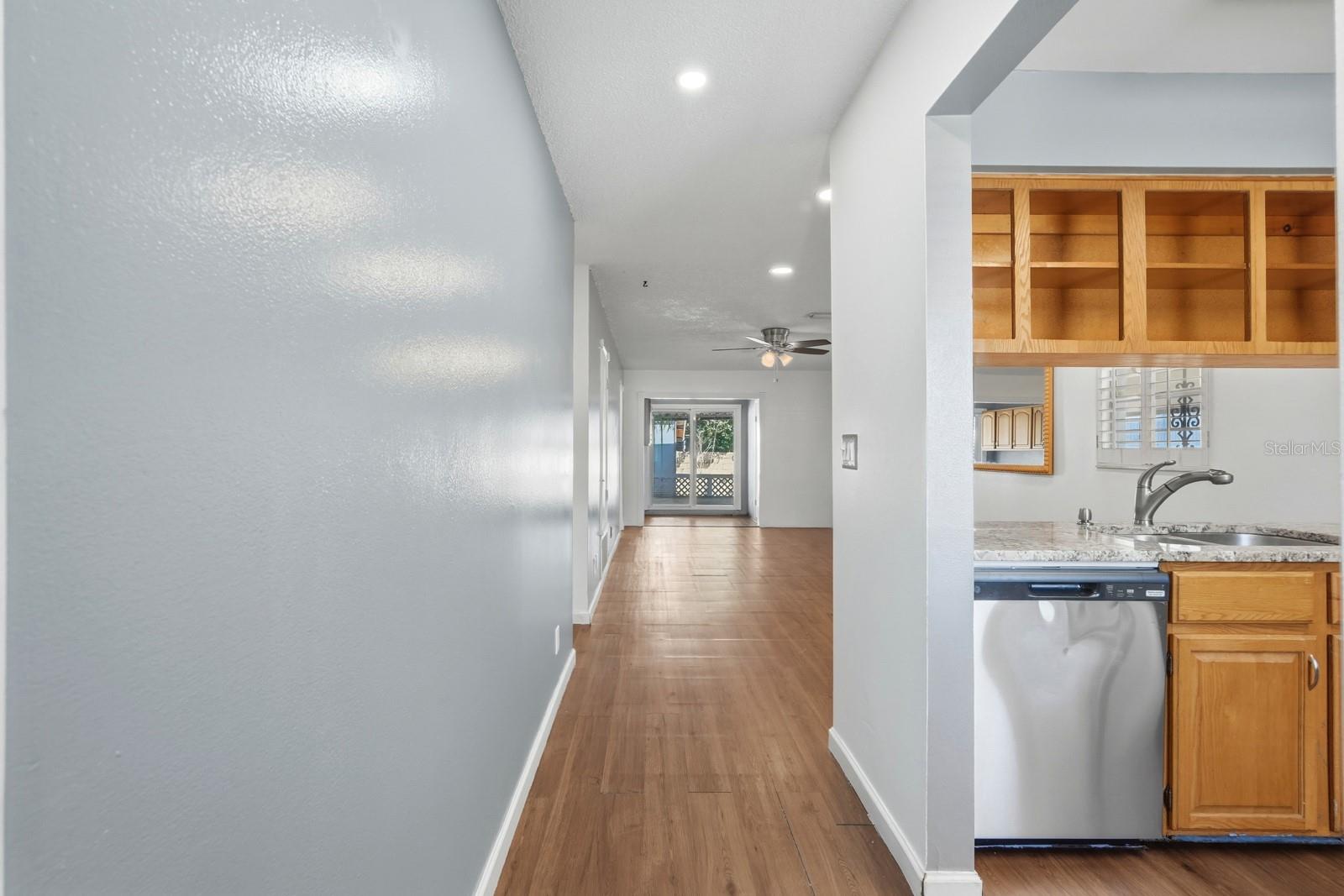 903 W MILLARD CT, DAYTONA BEACH, FL, 32117