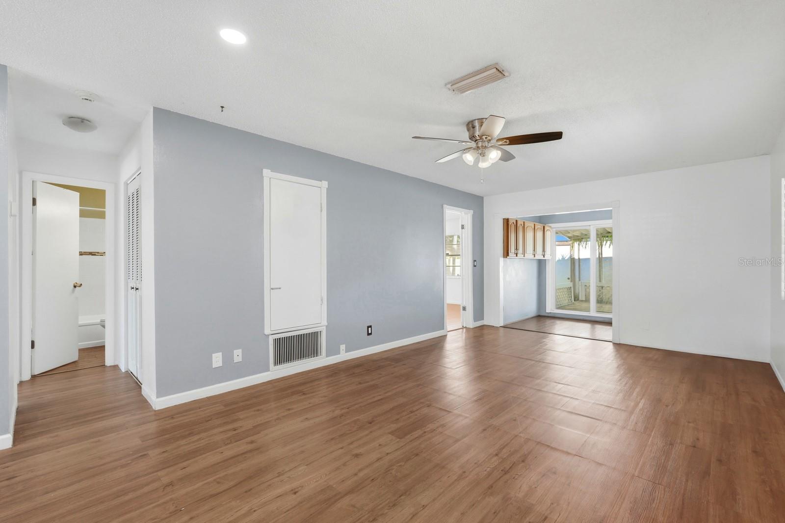 903 W MILLARD CT, DAYTONA BEACH, FL, 32117