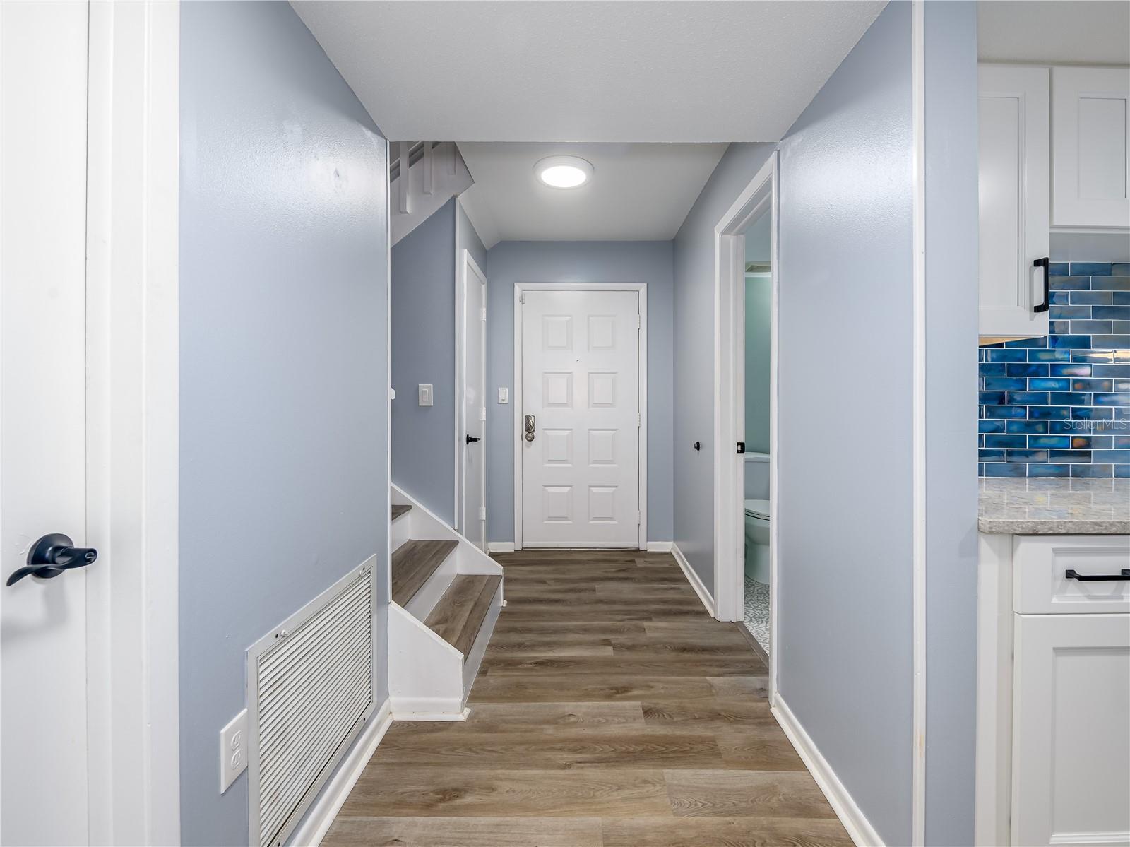 6304 GRAND BAHAMA CIR #D, TAMPA, FL, 33615