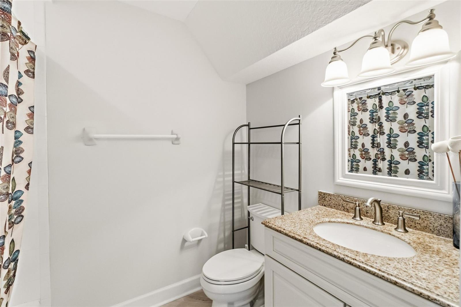 A4680309 Property Photo