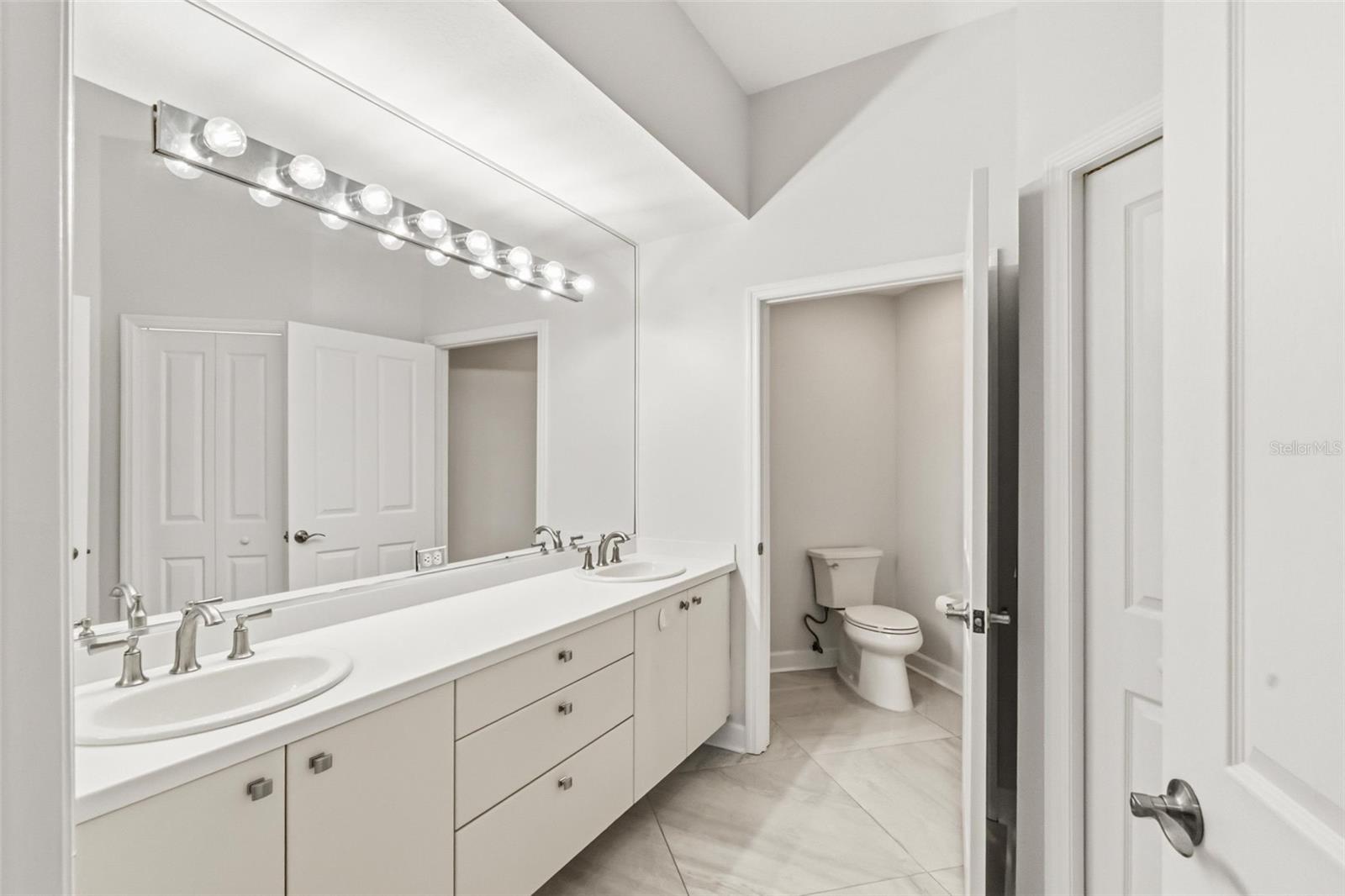 A4680309 Property Photo