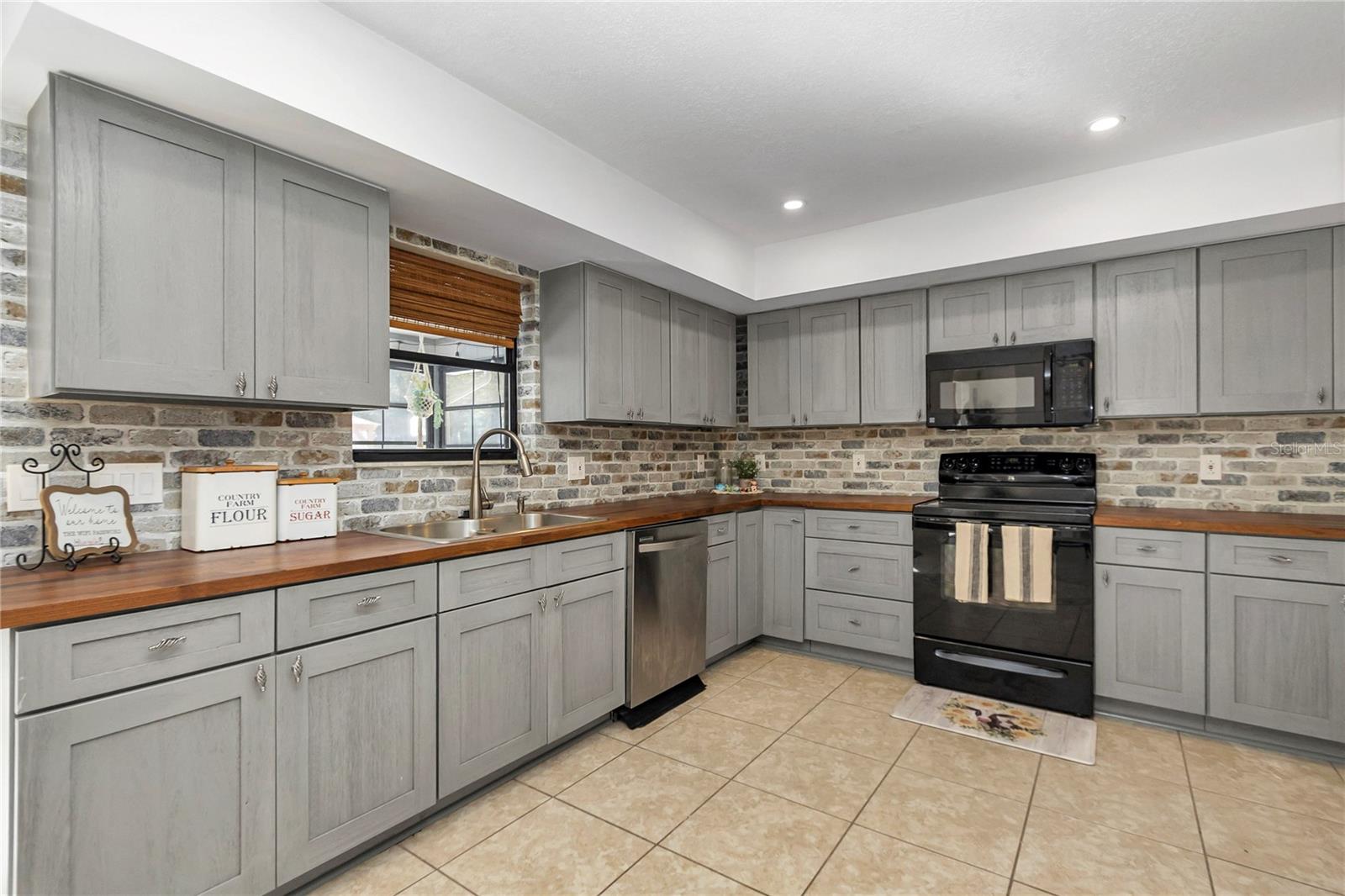 3598 SW TROUT ST, DUNNELLON, FL, 34431