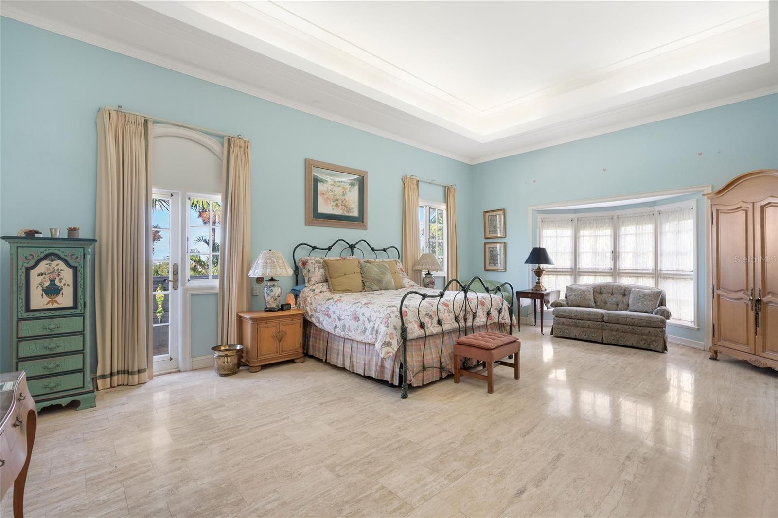 PR9118890 Property Photo