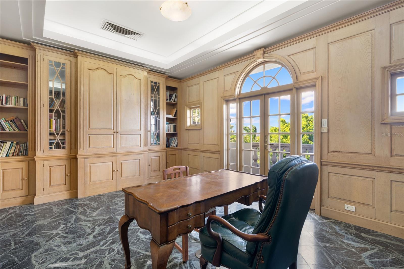 PR9118890 Property Photo