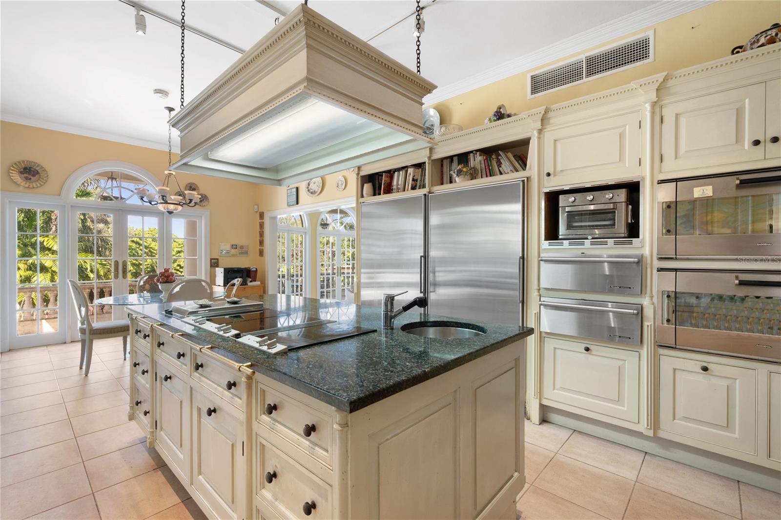 PR9118890 Property Photo