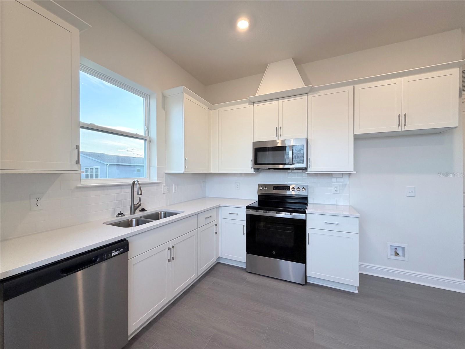 10106 FIDLEY ALLEY, ORLANDO, FL, 32827