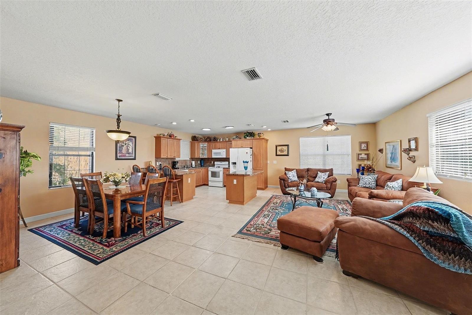 17511 EAGLE LN, LUTZ, FL, 33558