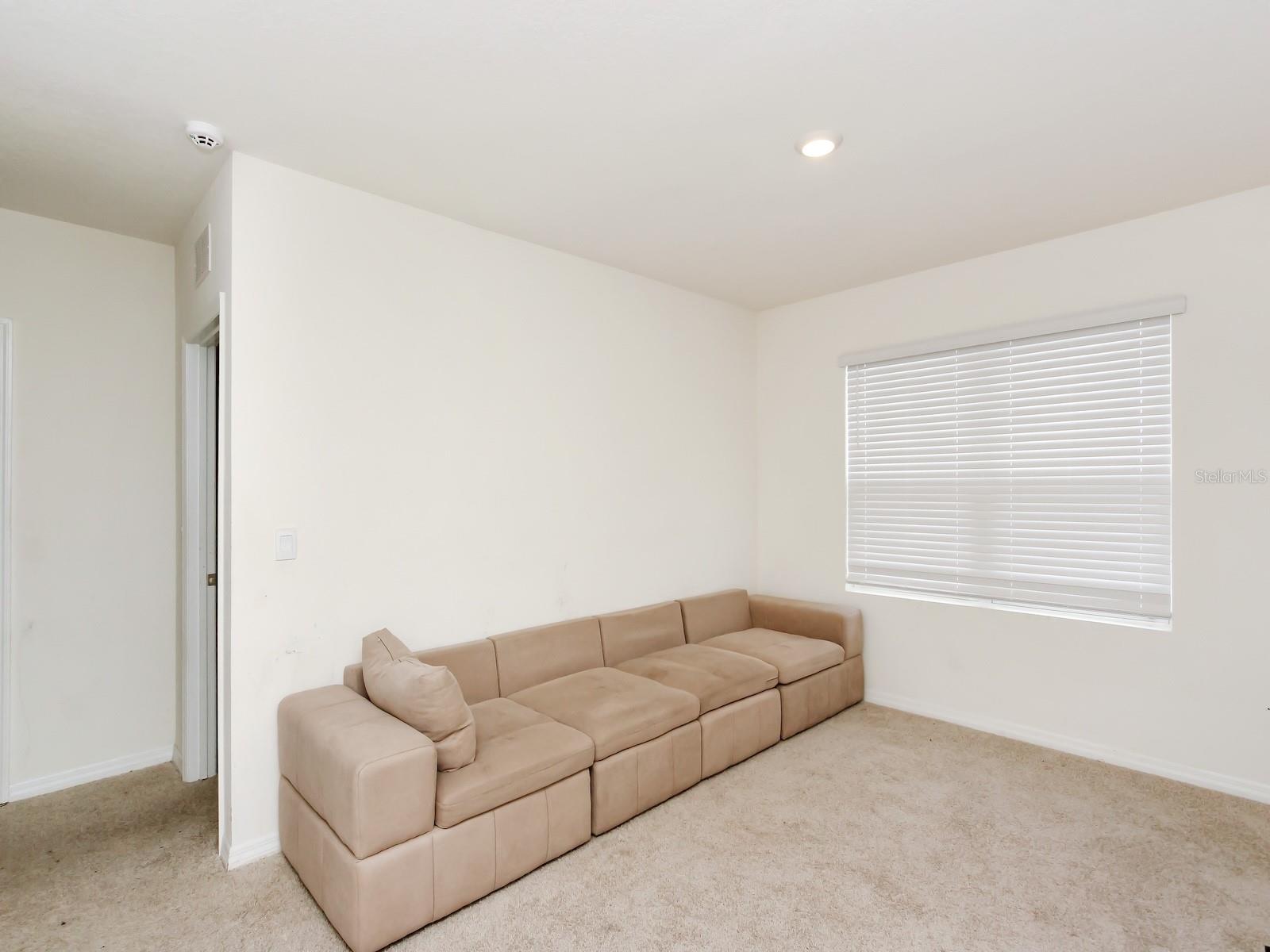 714 AUBURN GROVE CT, AUBURNDALE, FL, 33823