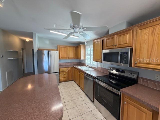 4851 W GANDY BLVD #B4L19, TAMPA, FL, 33611