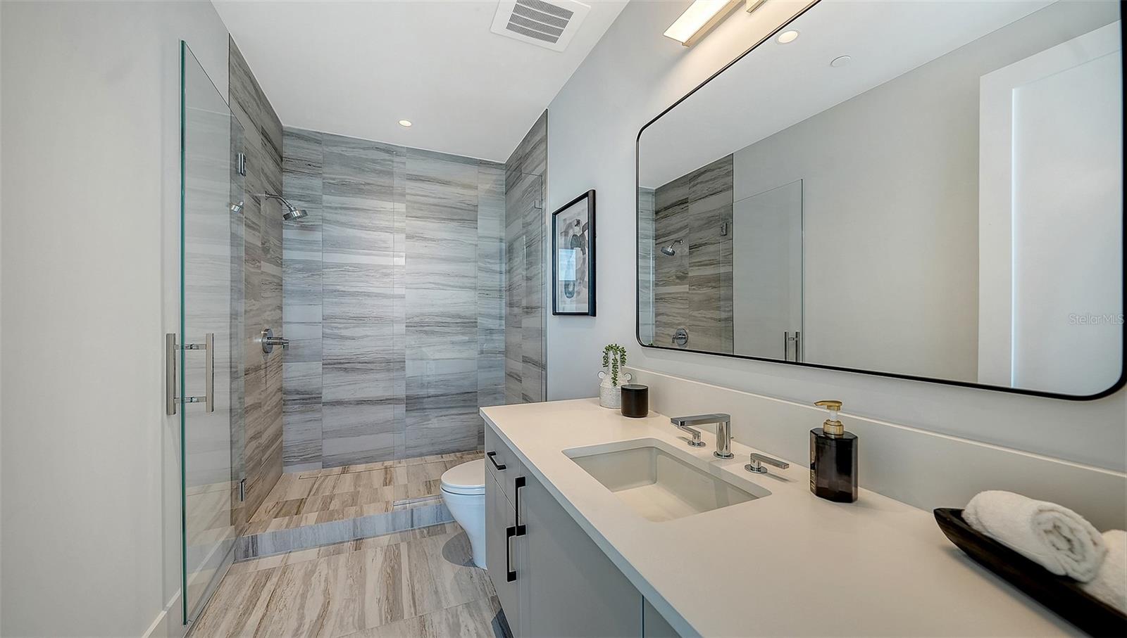 A4680332 Property Photo