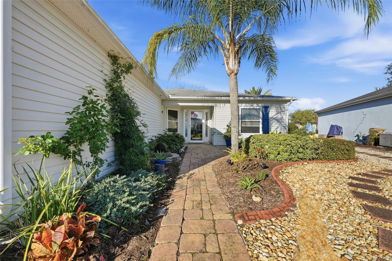 1145 MEADOWBEND DR, LEESBURG, FL, 34748