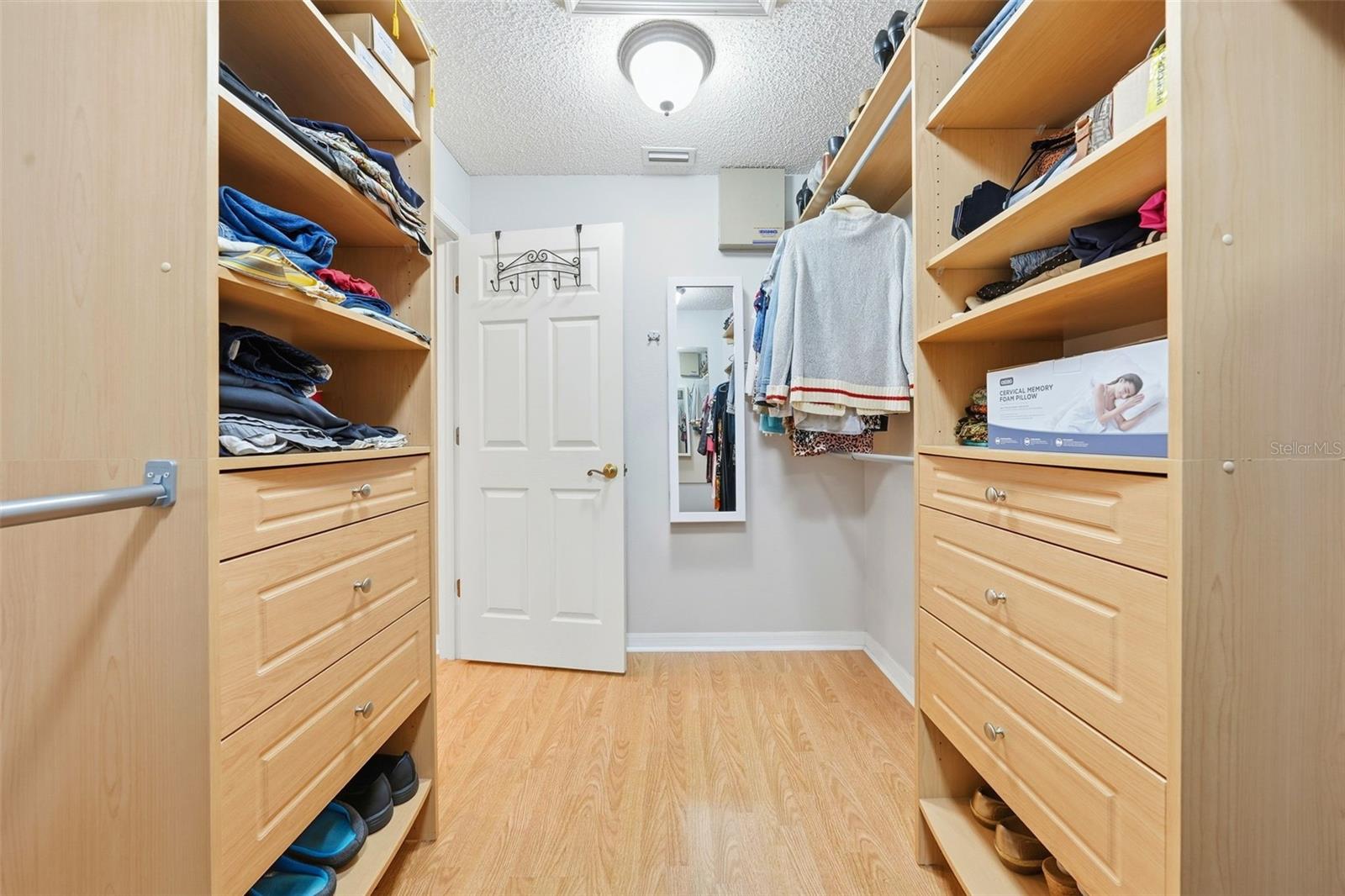 1145 MEADOWBEND DR, LEESBURG, FL, 34748