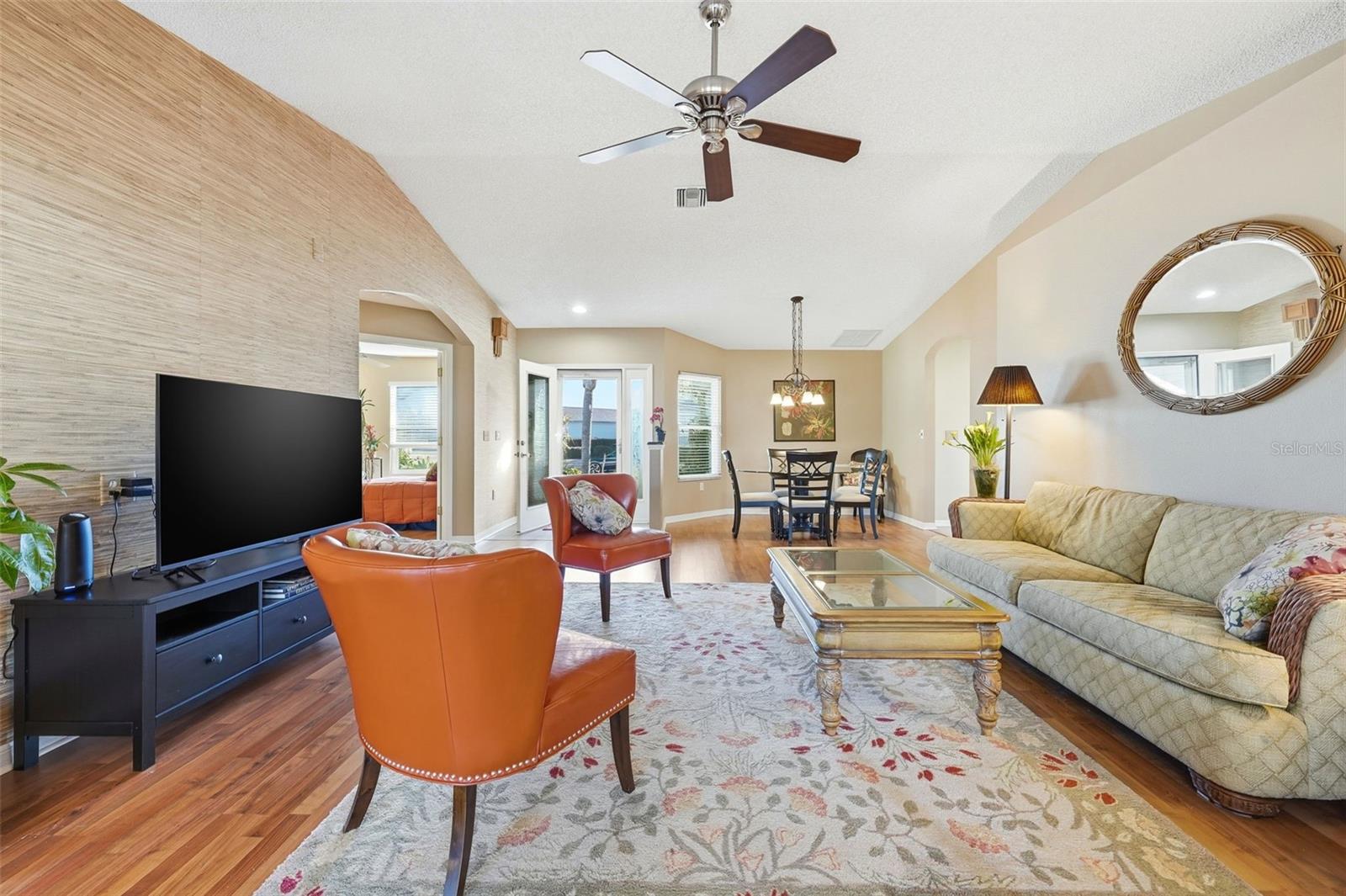 1145 MEADOWBEND DR, LEESBURG, FL, 34748