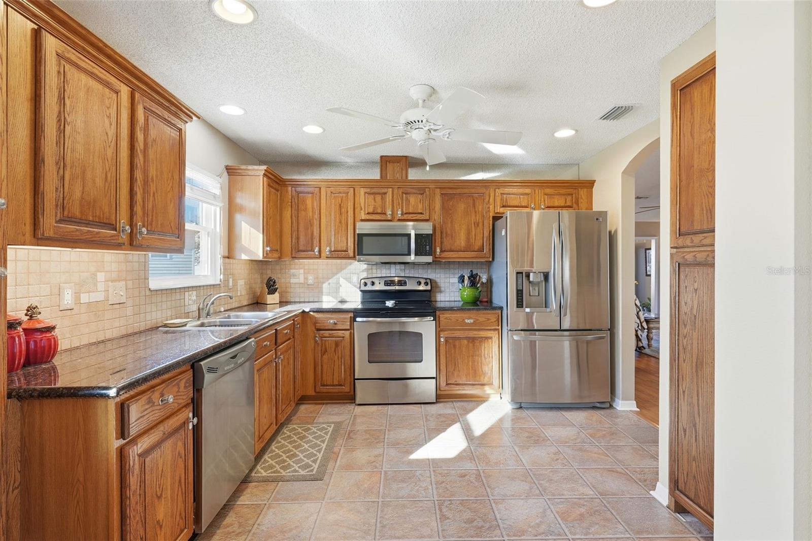 1145 MEADOWBEND DR, LEESBURG, FL, 34748