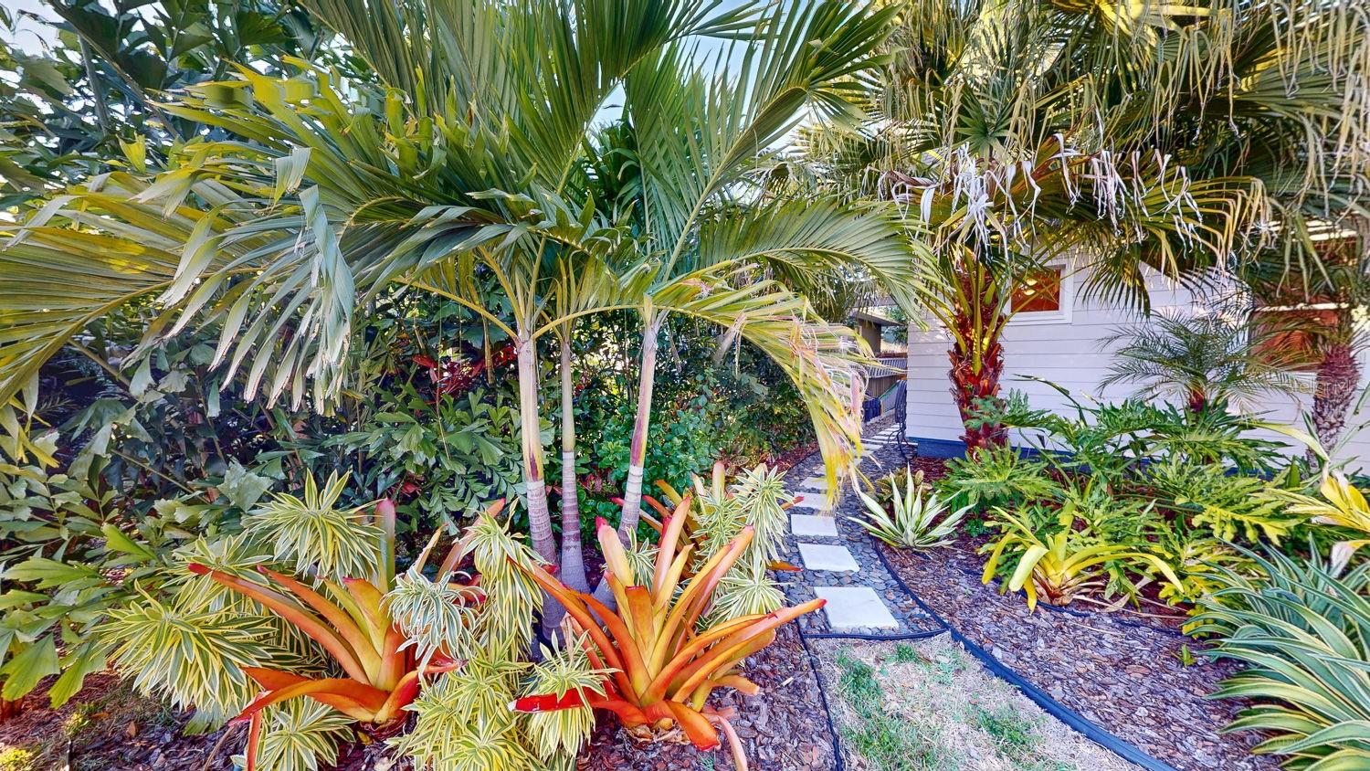 115 21ST AVE NE, ST PETERSBURG, FL, 33704