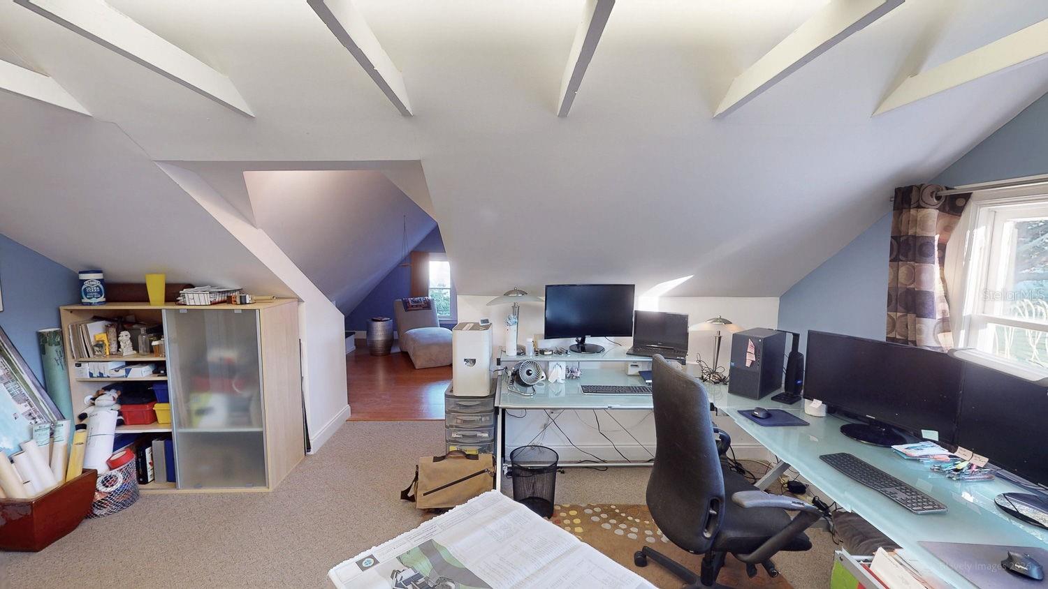 115 21ST AVE NE, ST PETERSBURG, FL, 33704