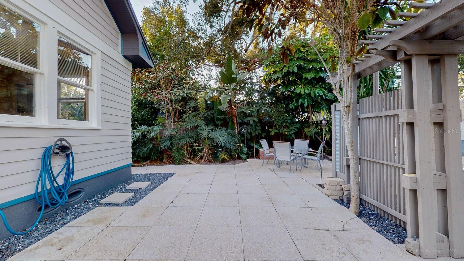 115 21ST AVE NE, ST PETERSBURG, FL, 33704