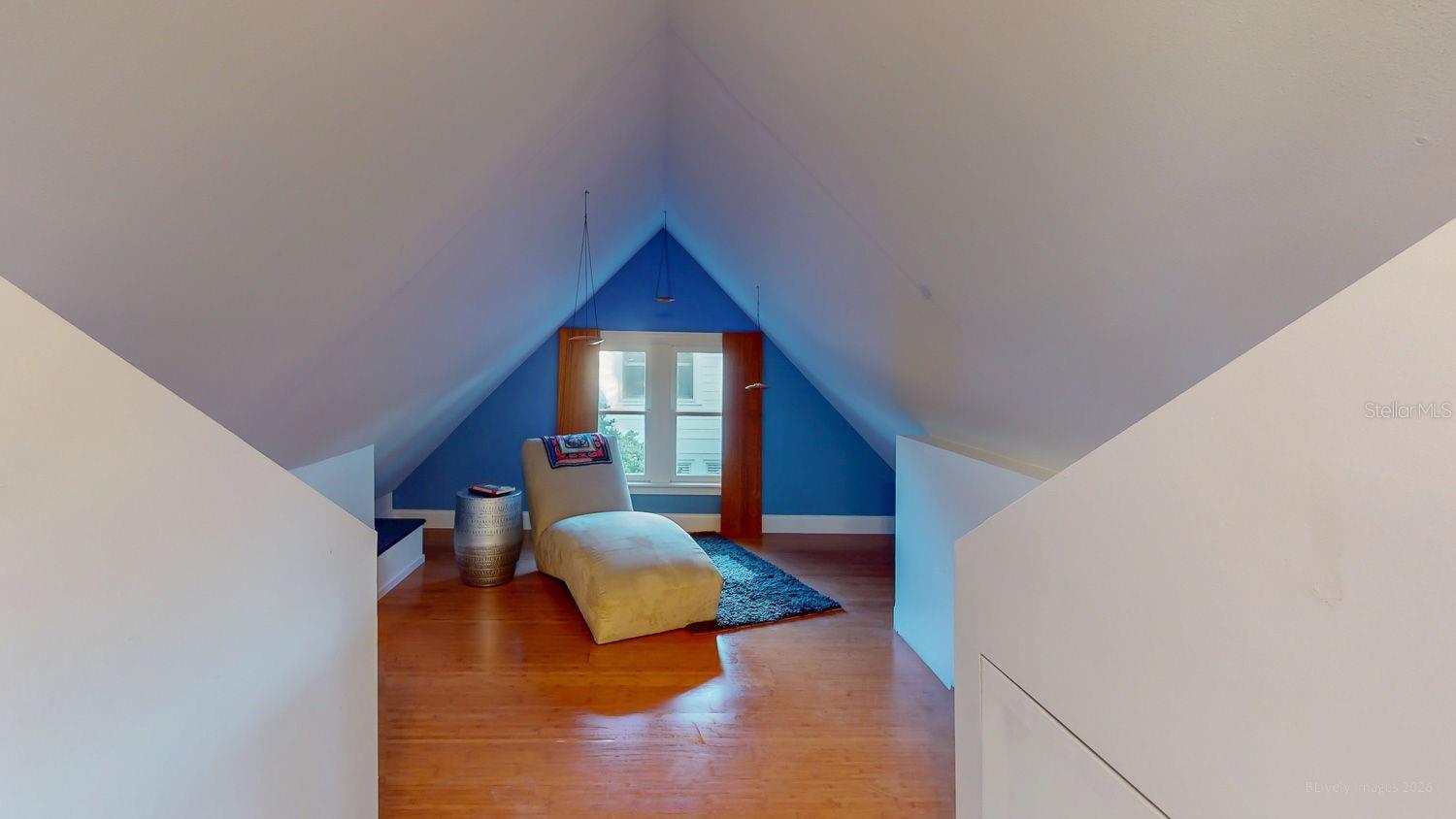 115 21ST AVE NE, ST PETERSBURG, FL, 33704