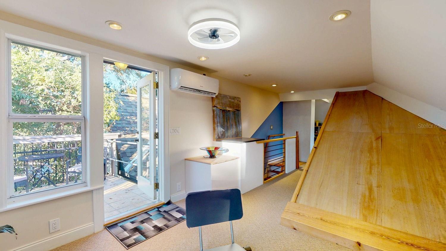 115 21ST AVE NE, ST PETERSBURG, FL, 33704