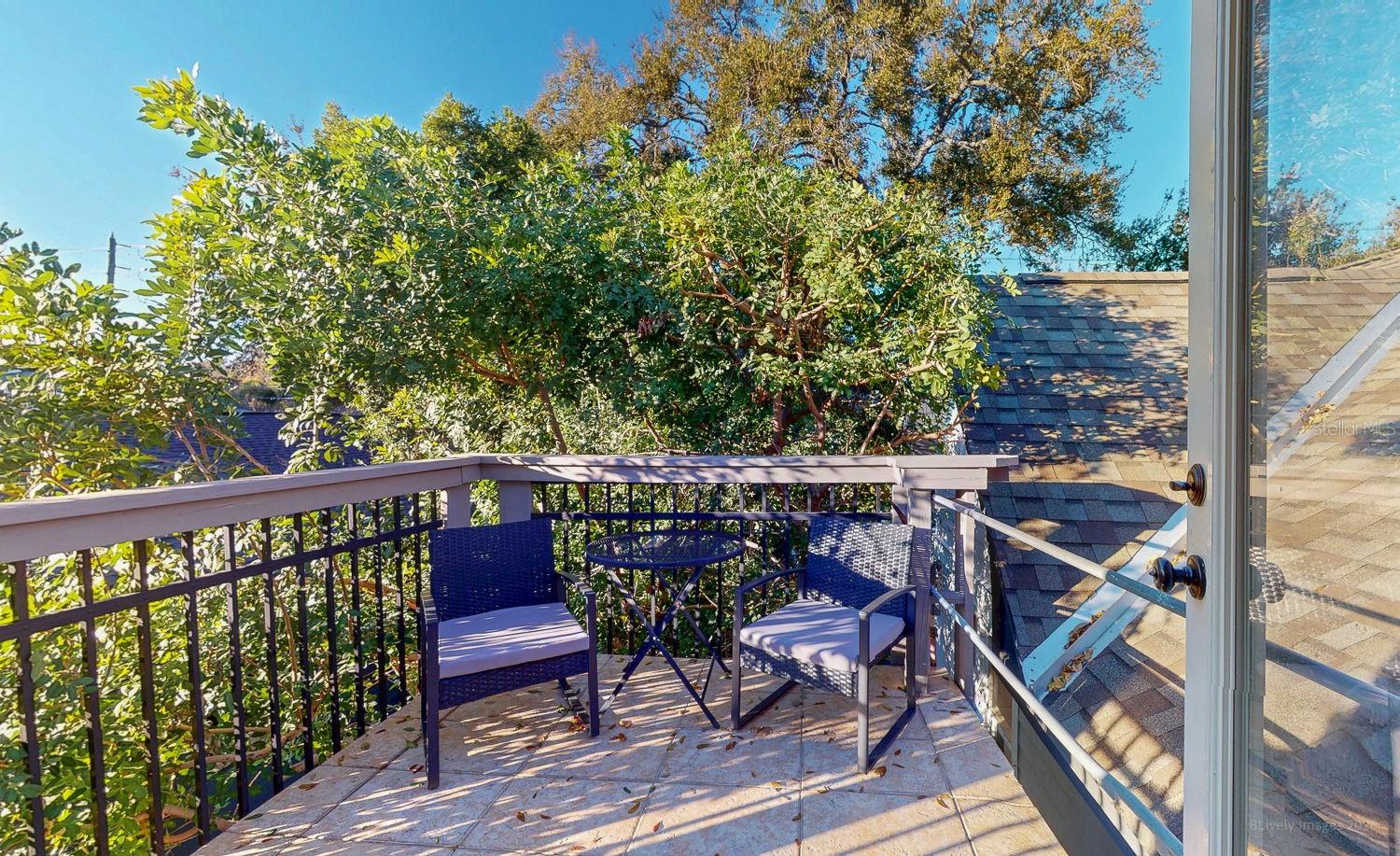 115 21ST AVE NE, ST PETERSBURG, FL, 33704