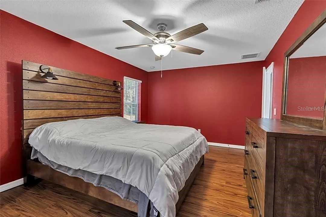 18236 MACEK RD, WEEKI WACHEE, FL, 34614