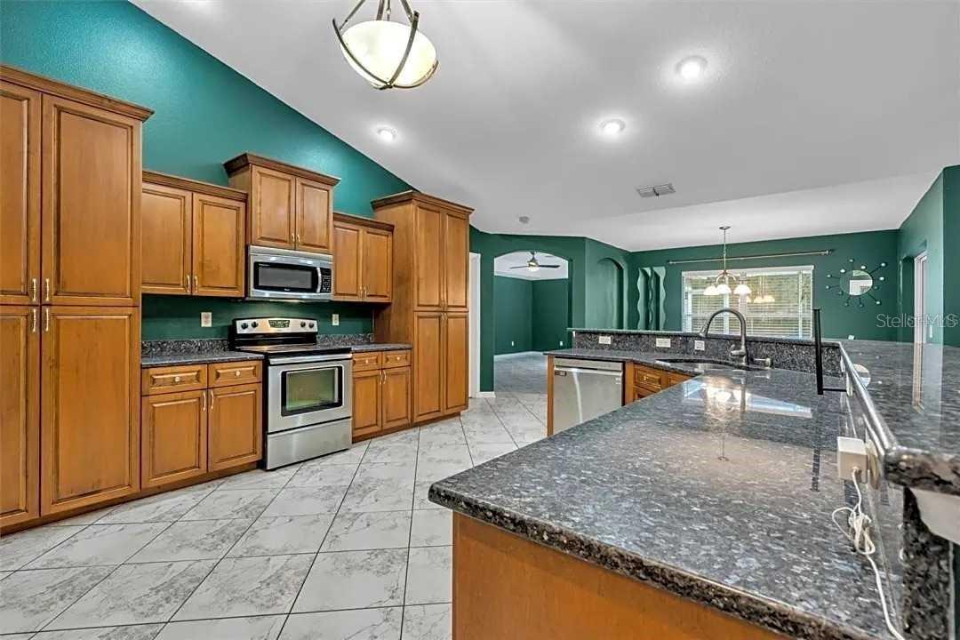 18236 MACEK RD, WEEKI WACHEE, FL, 34614