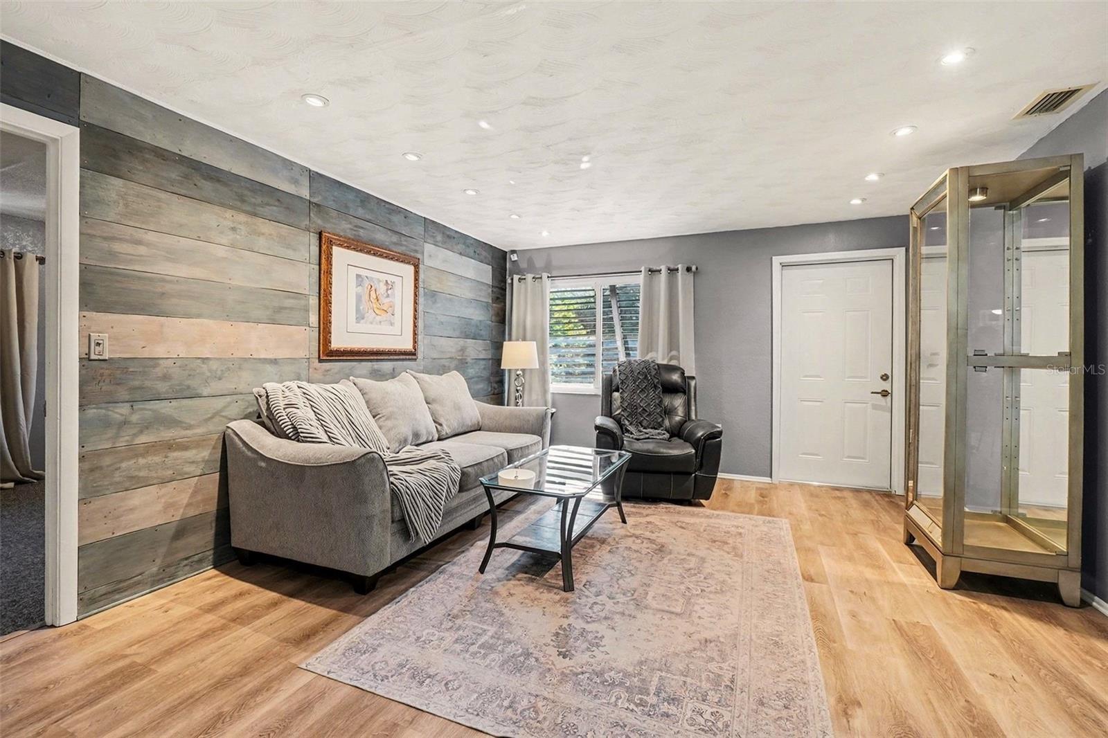 838 SPRING VIEW AVE NW, PORT CHARLOTTE, FL, 33948