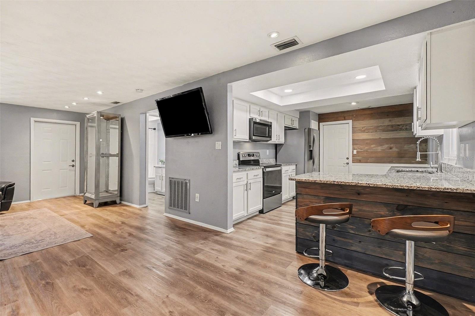 838 SPRING VIEW AVE NW, PORT CHARLOTTE, FL, 33948