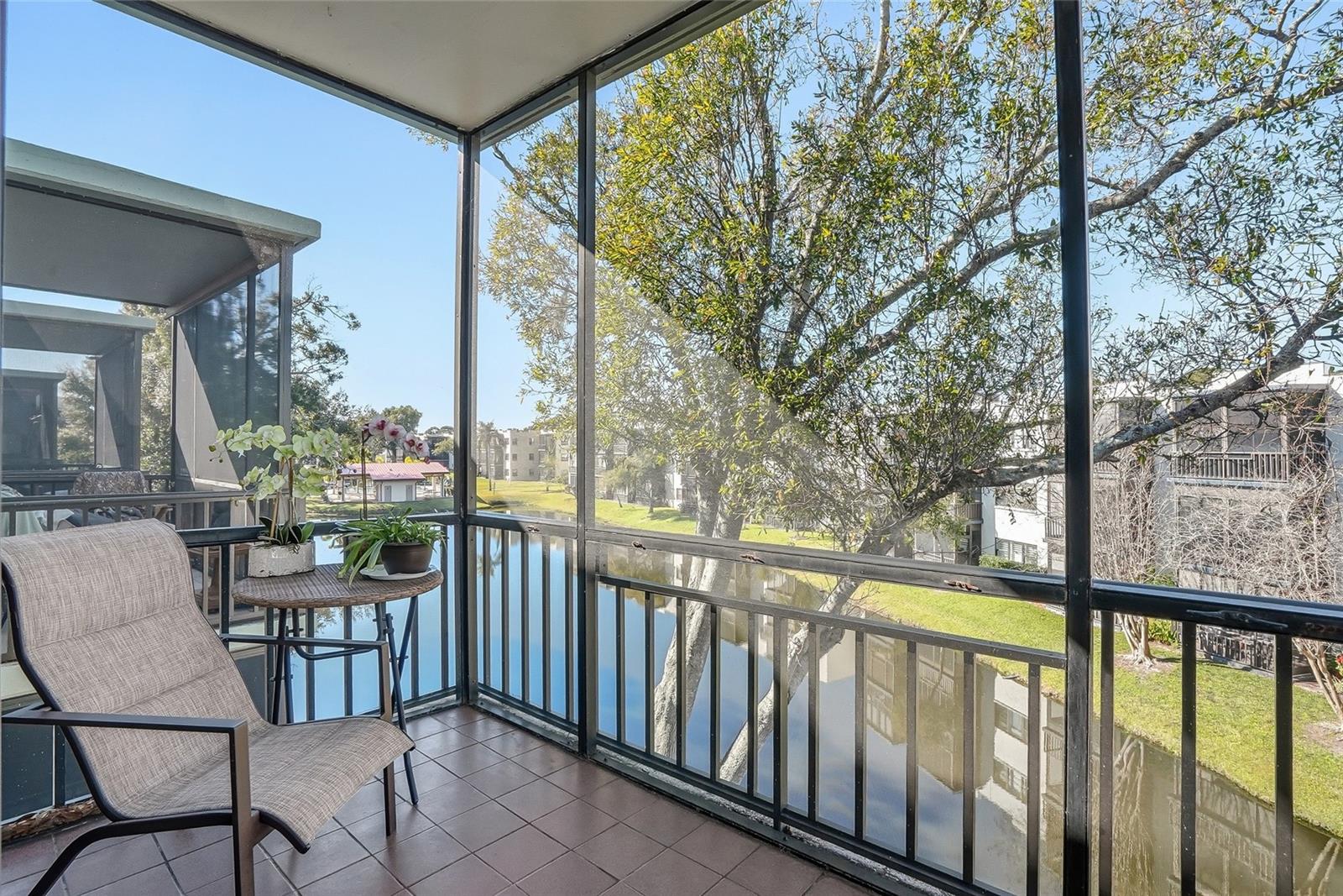 Your own retreat in the treetops.