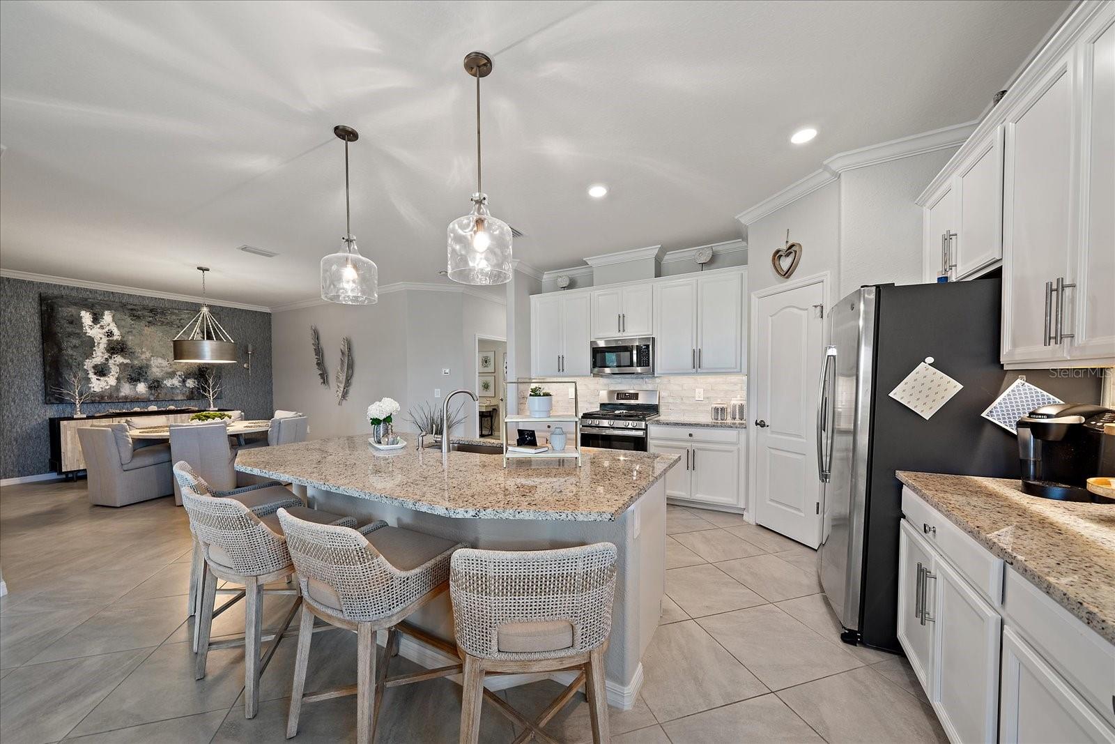 2520 AVOLET CT, BRADENTON, FL, 34211