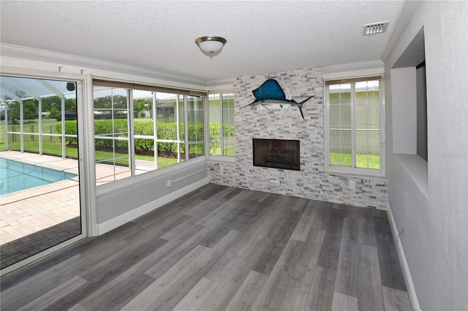 6690 BURNING TREE DR, SEMINOLE, FL, 33777