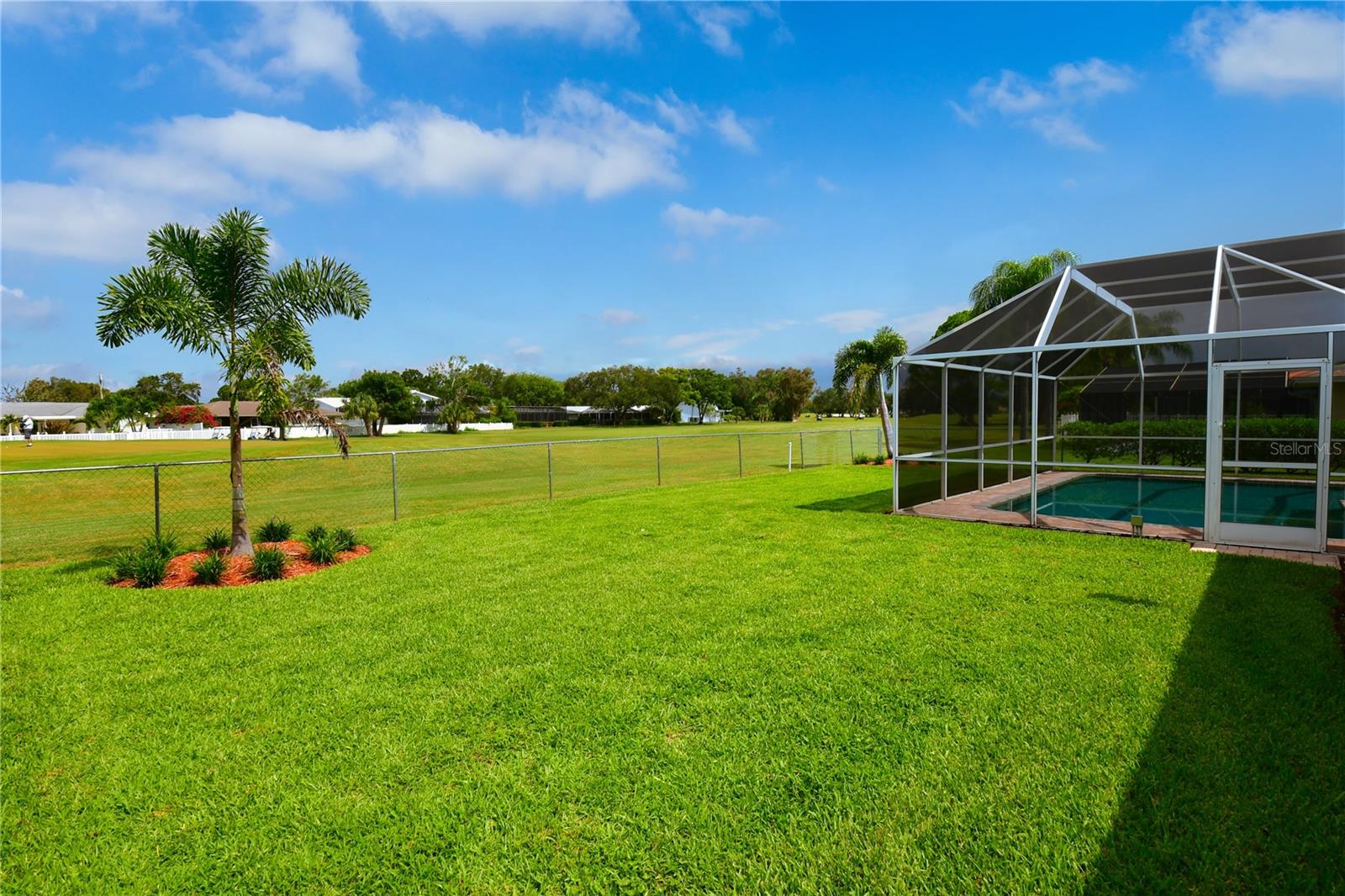 6690 BURNING TREE DR, SEMINOLE, FL, 33777