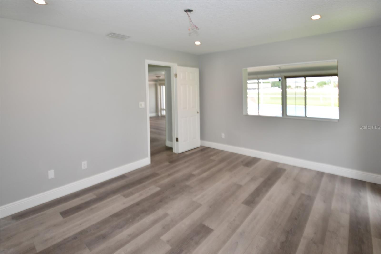 6690 BURNING TREE DR, SEMINOLE, FL, 33777