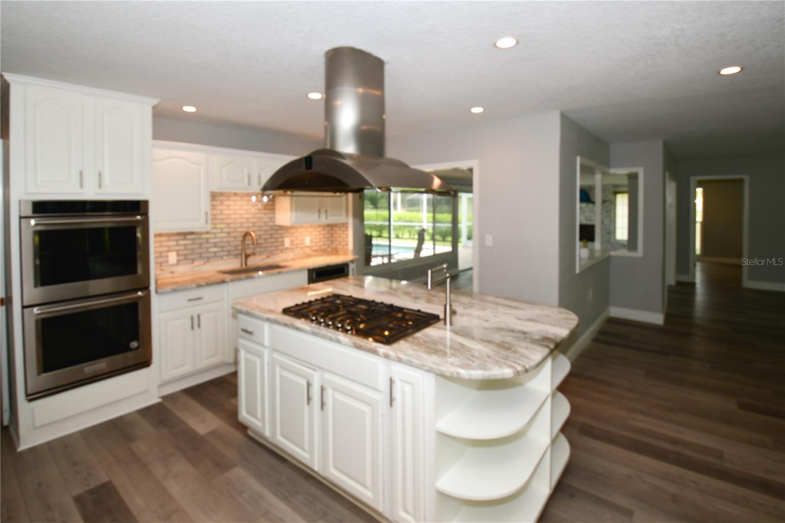 6690 BURNING TREE DR, SEMINOLE, FL, 33777