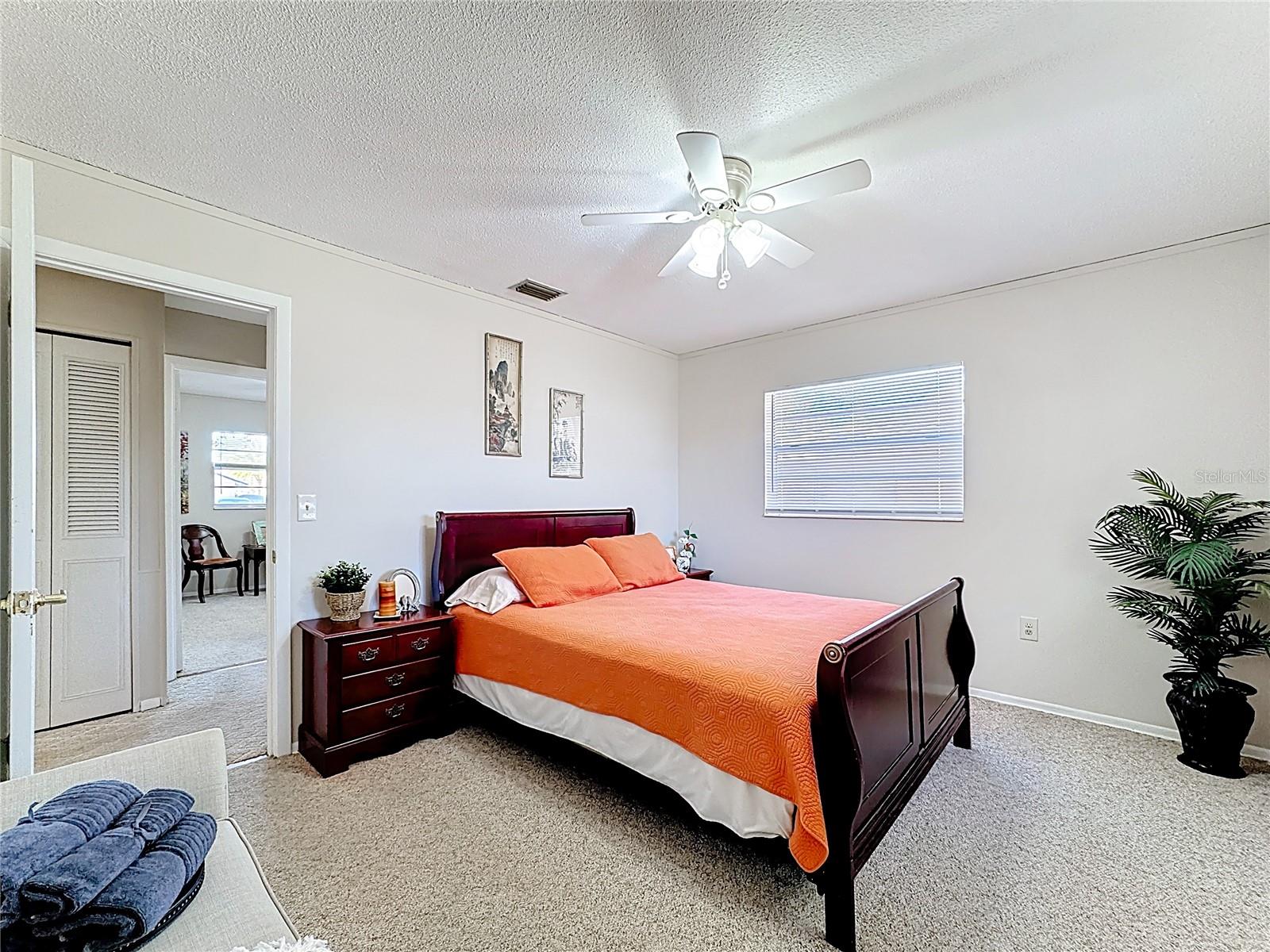 220 E LAWSON DR, AUBURNDALE, FL, 33823