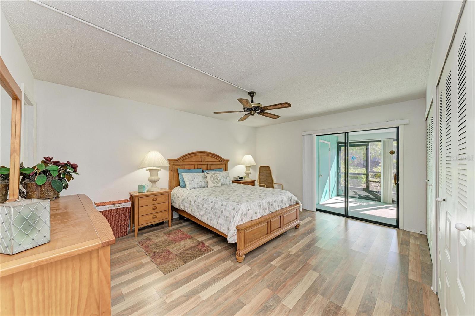 5400 34TH ST W #B16, BRADENTON, FL, 34210