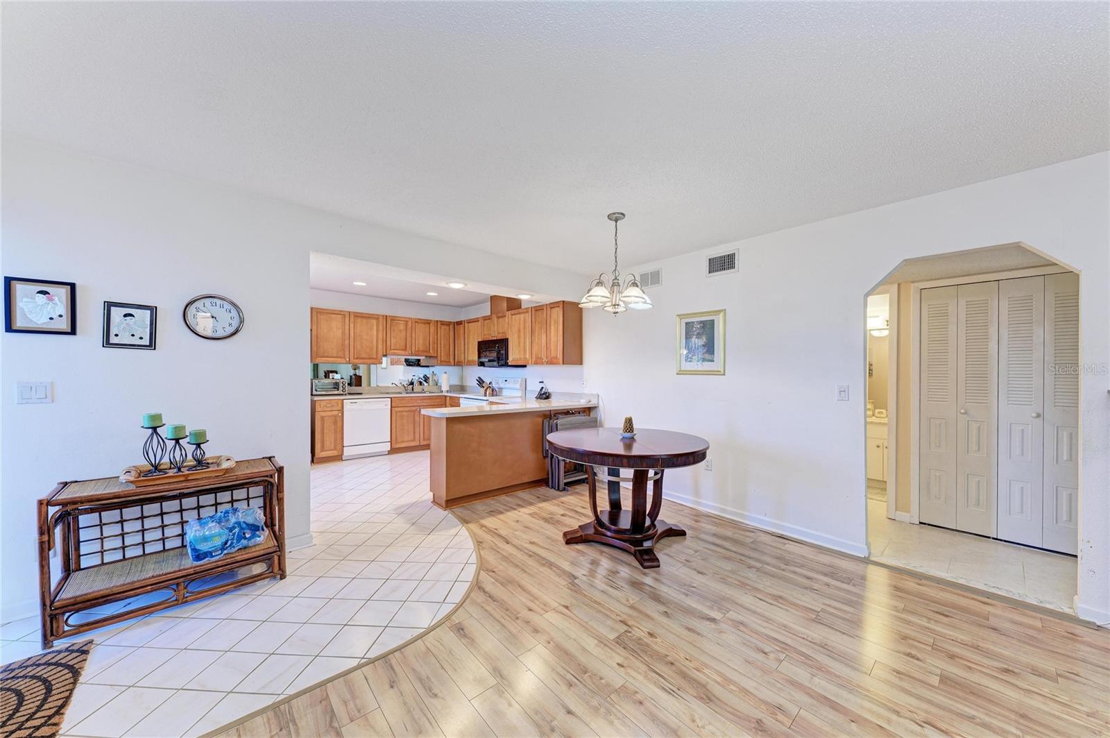 5400 34TH ST W #B16, BRADENTON, FL, 34210