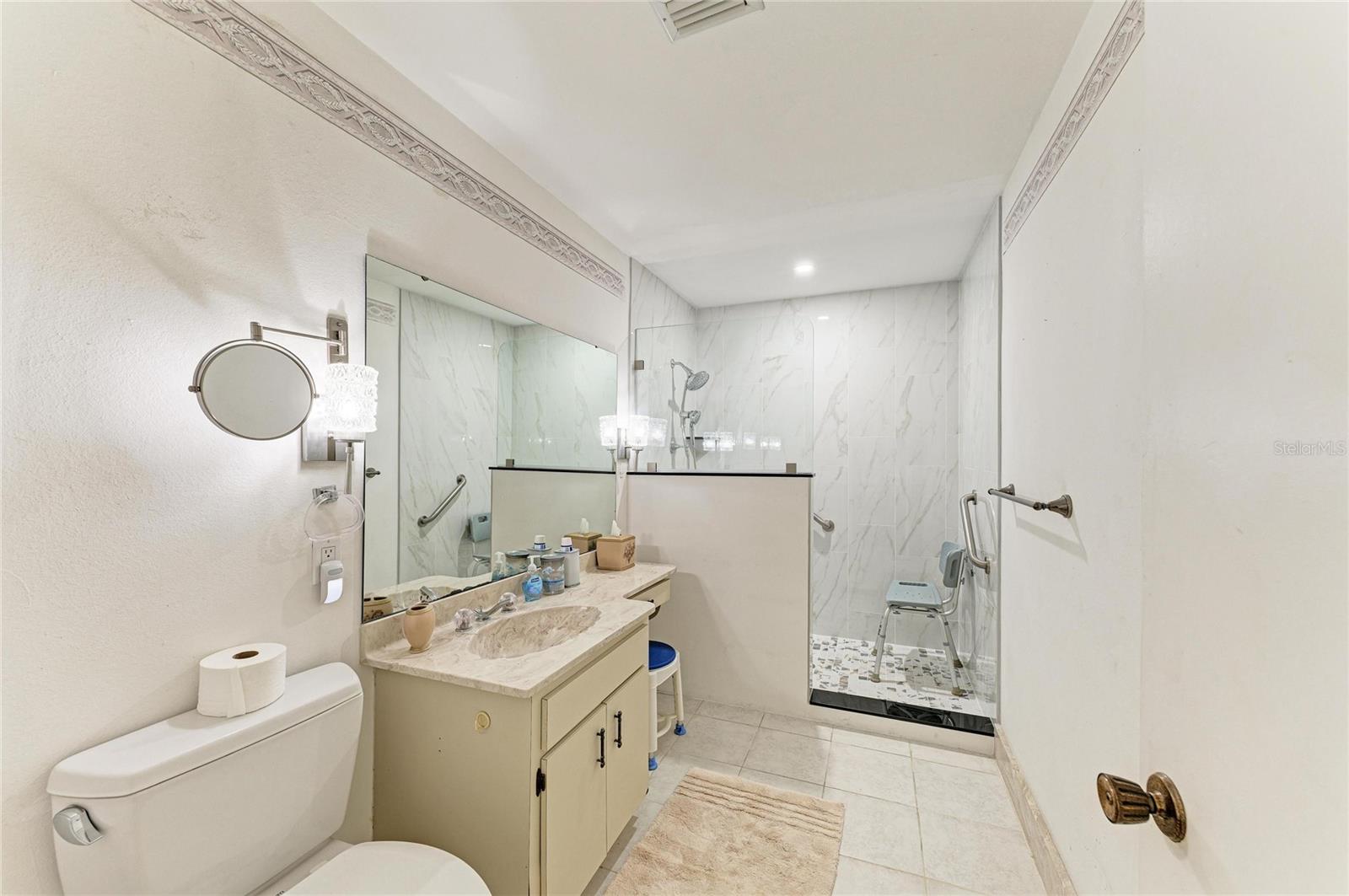 5400 34TH ST W #B16, BRADENTON, FL, 34210