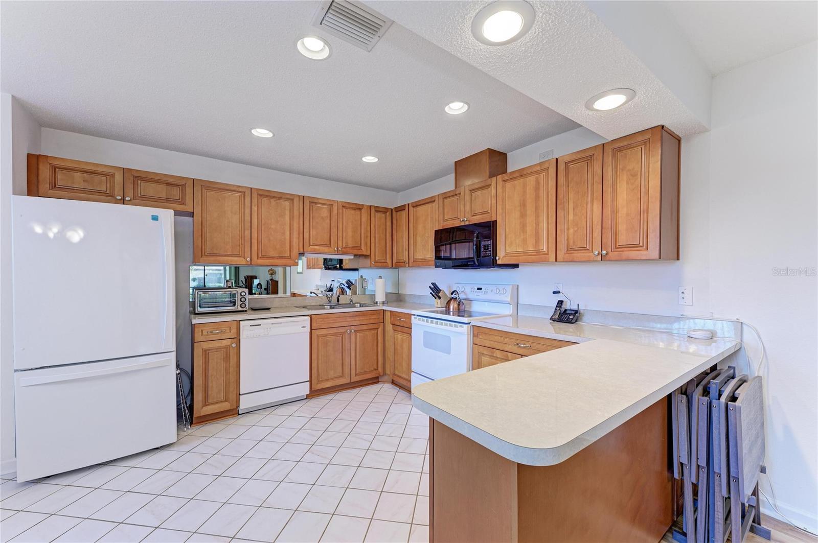 5400 34TH ST W #B16, BRADENTON, FL, 34210