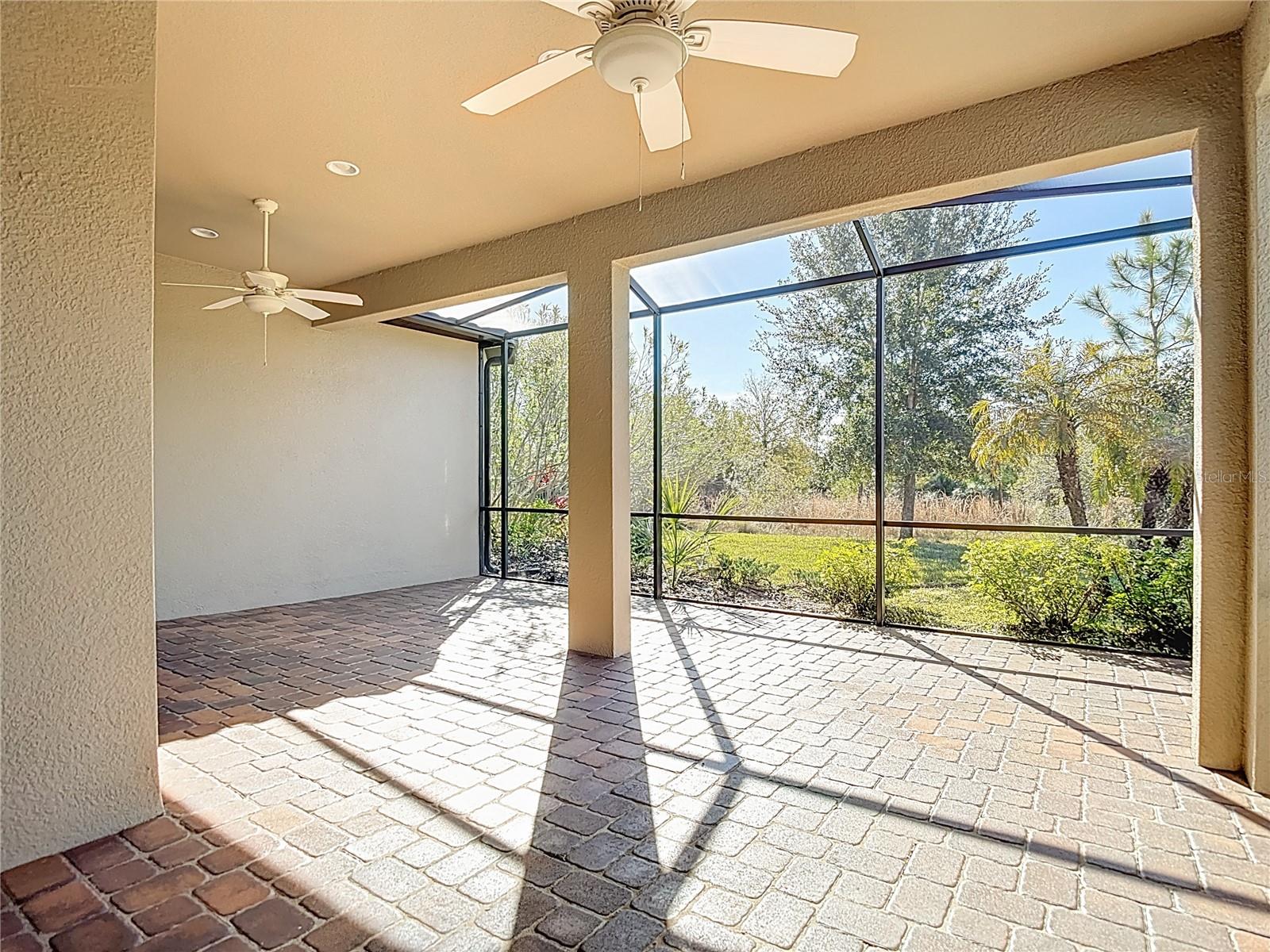 8613 GRAND ALBERATO RD, TAMPA, FL, 33647