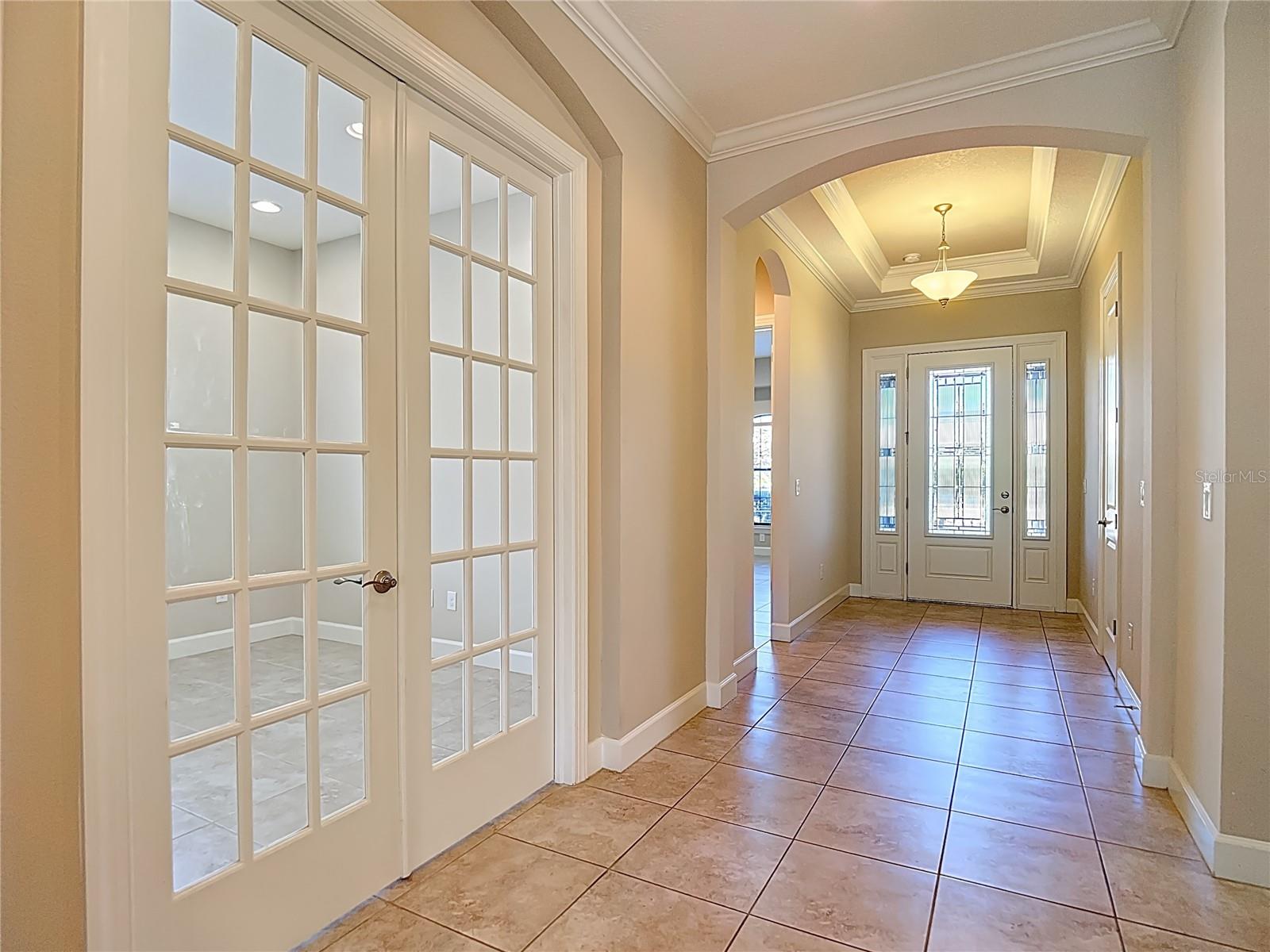 8613 GRAND ALBERATO RD, TAMPA, FL, 33647