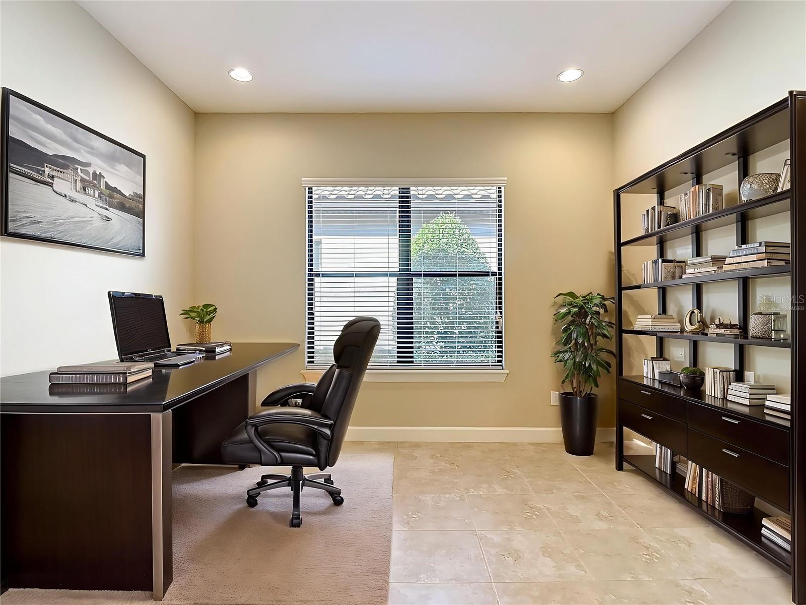 8613 GRAND ALBERATO RD, TAMPA, FL, 33647