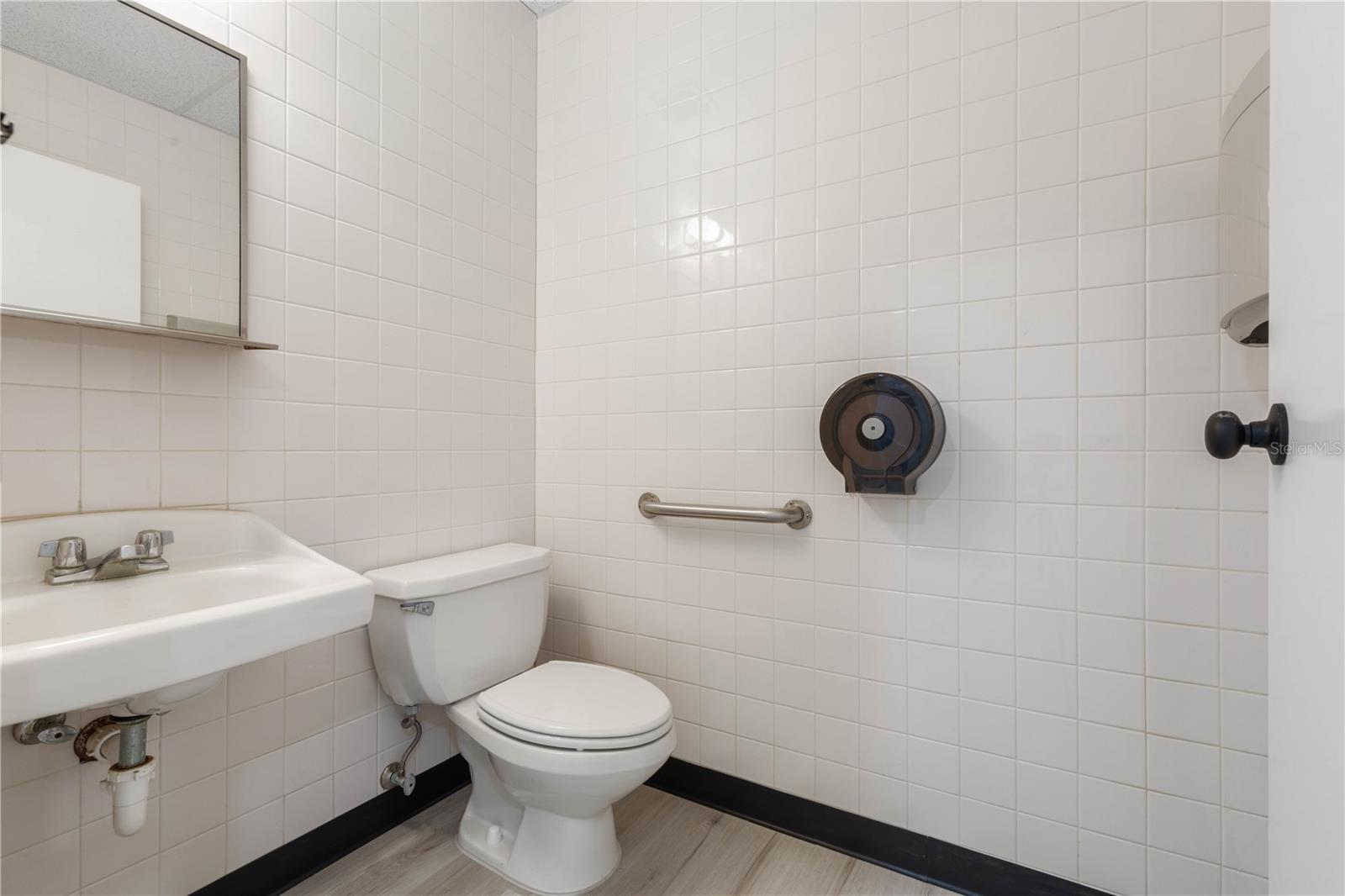 28 OFFICE PARK DR, PALM COAST, FL, 32137